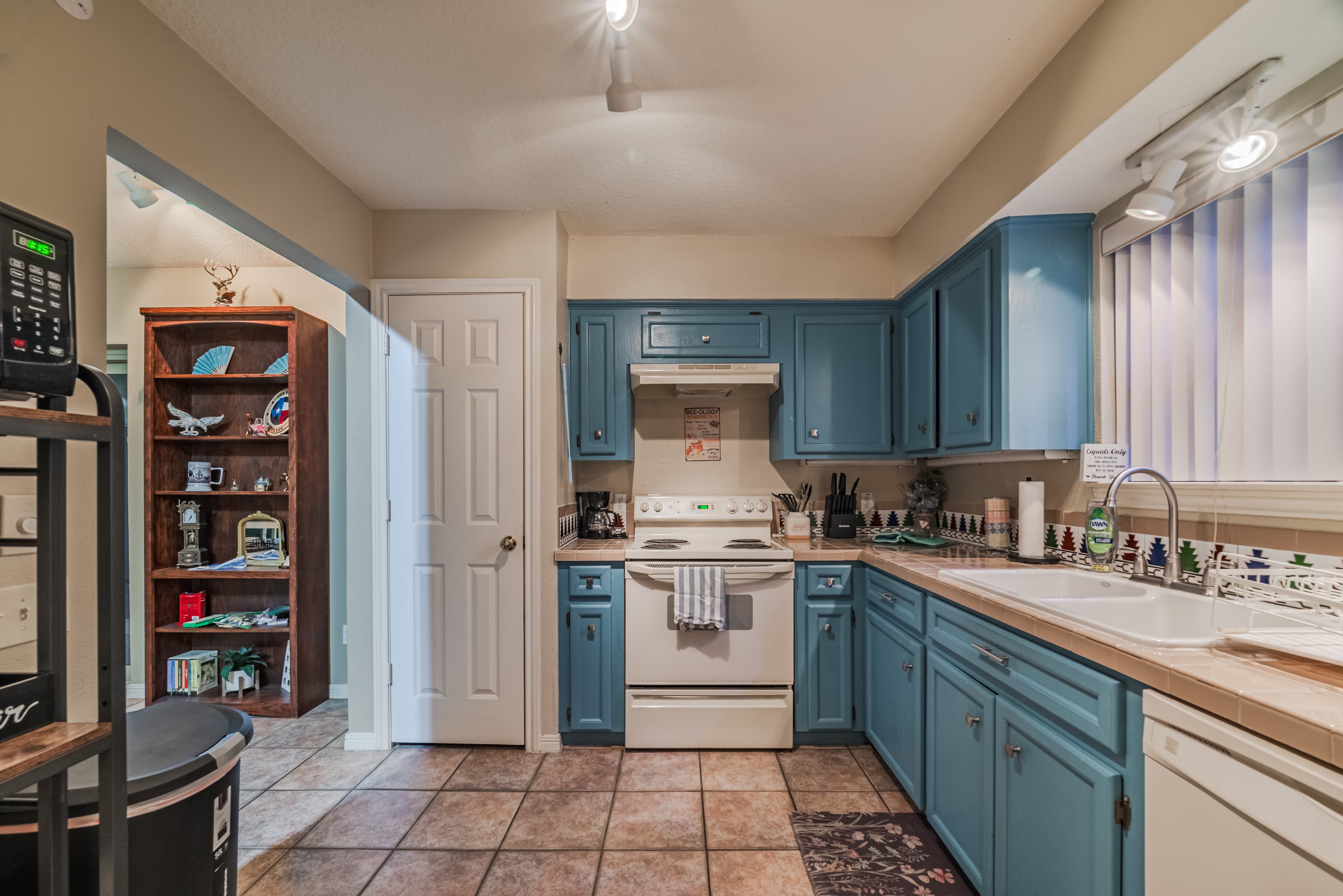 Brazos River Retreat - Image 10