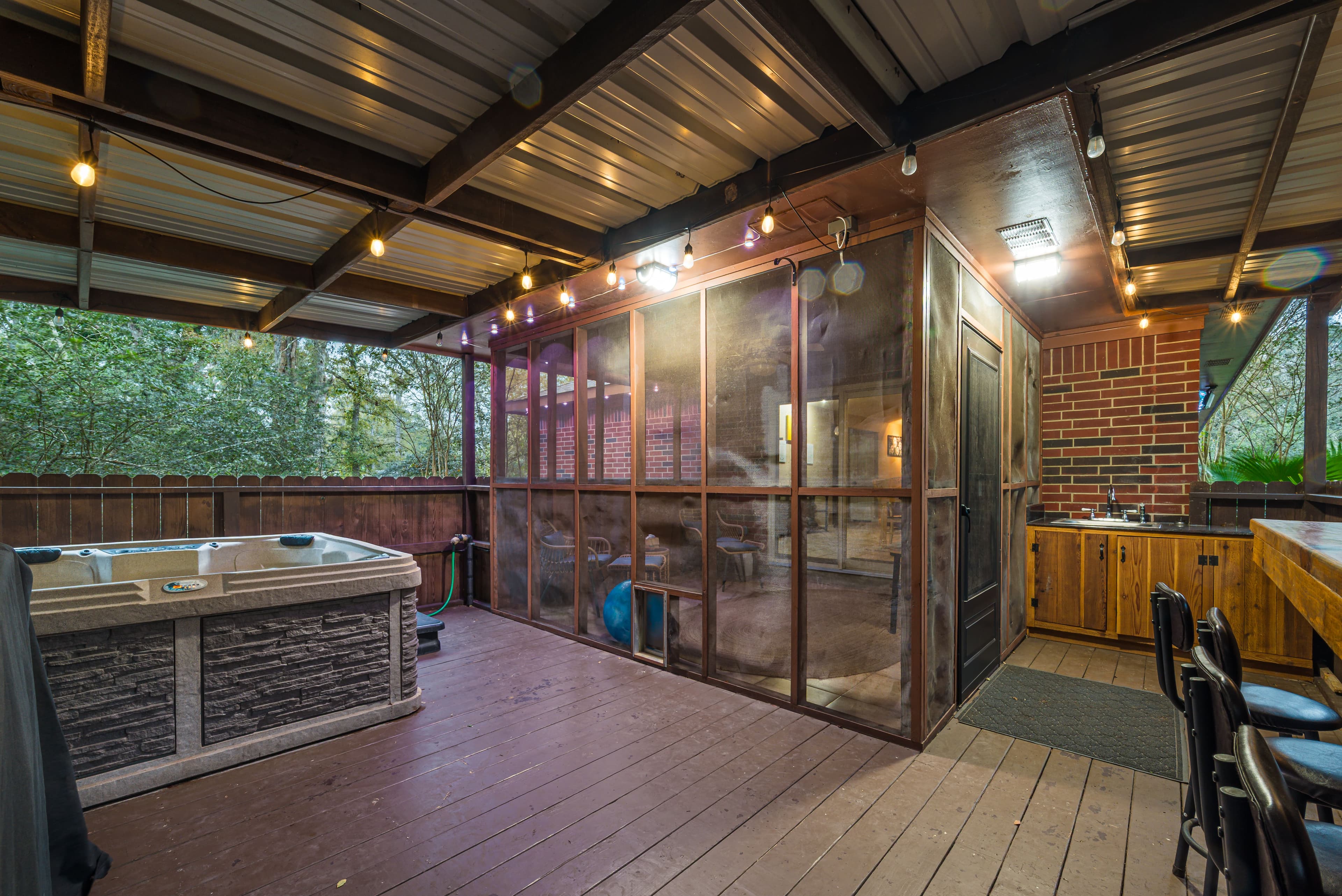 Brazos River Retreat - Image 18