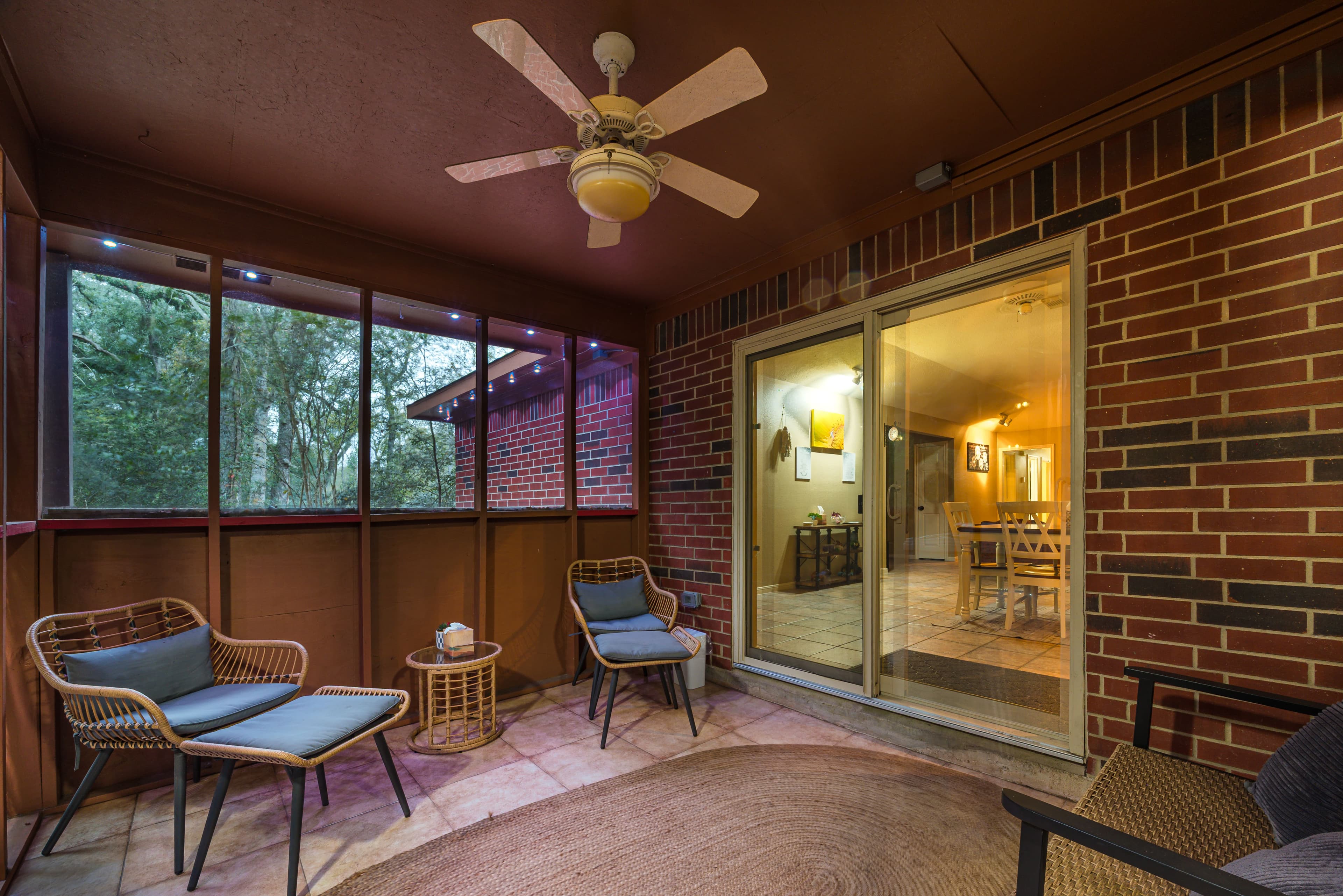 Brazos River Retreat - Image 19